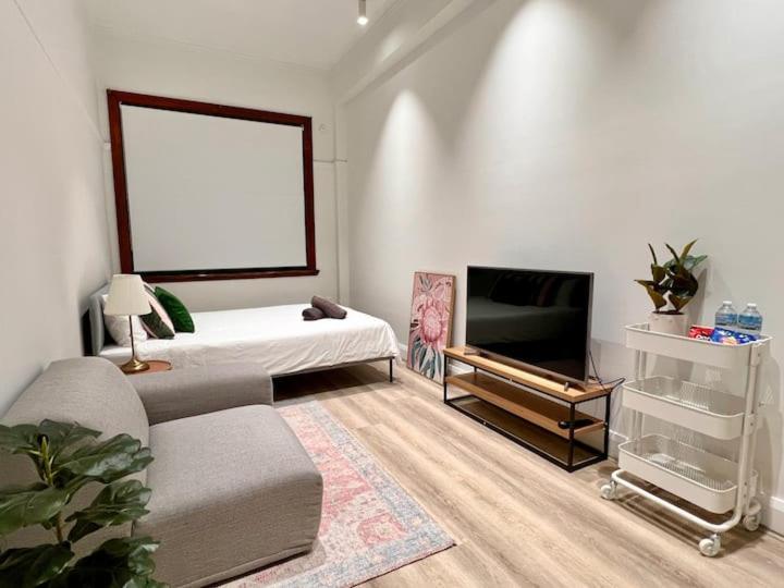 Charming Central Unit In Authentic Building Sydney Exterior photo