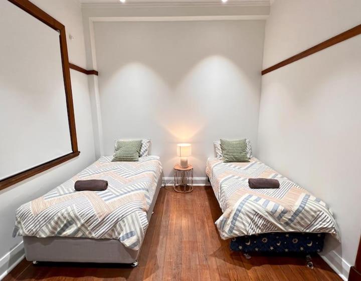 Charming Central Unit In Authentic Building Sydney Exterior photo